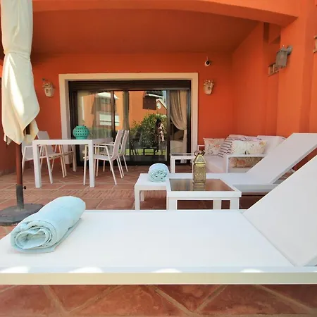 Salinas - Townhouse 100 M From The Apartment *