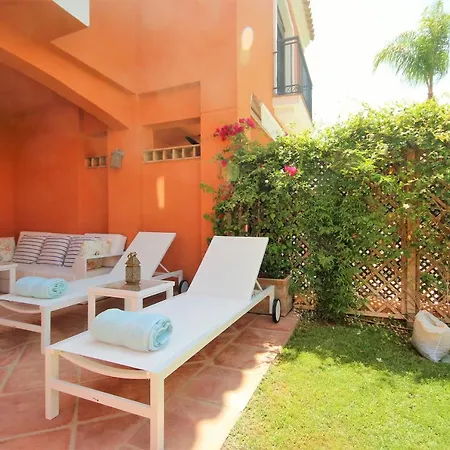 Salinas - Townhouse 100 M From The *