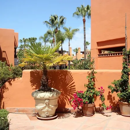 Apartment Salinas - Townhouse 100 M From The Marbella