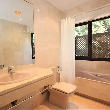 Salinas - Townhouse 100 M From The Apartment